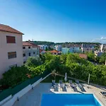Moonvidal With Big Private Swimming Pool And Free Parking Apartmán Pula