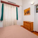 Moonvidal With Big Private Swimming Pool And Free Parking Pula