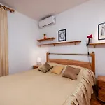 Moonvidal With Big Private Swimming Pool And Free Parking * Pula