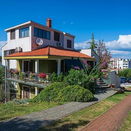 Big Swimming Pool Moonvidal بولا