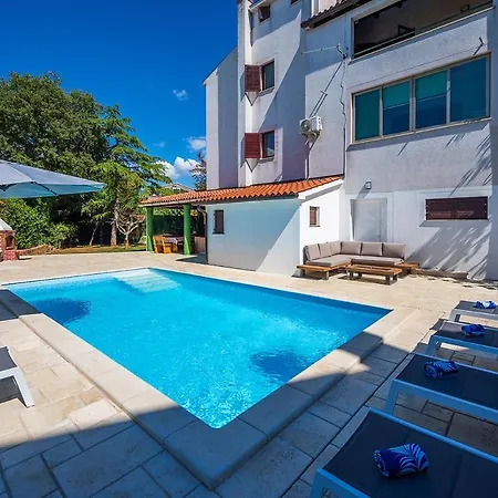 Big Swimming Pool Moonvidal Pula