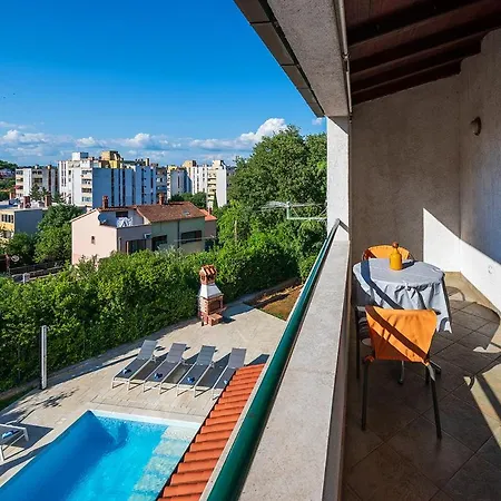 Big Swimming Pool Moonvidal Pula