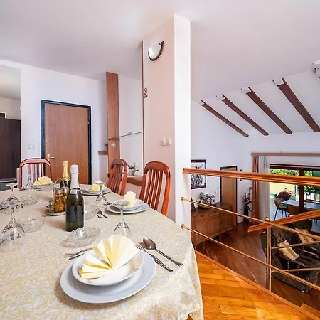 Big Swimming Pool Moonvidal * بولا