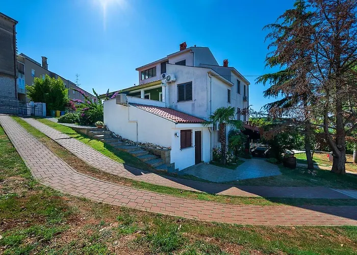 Big Private Swimming Pool Moonvidal アパート プーラ