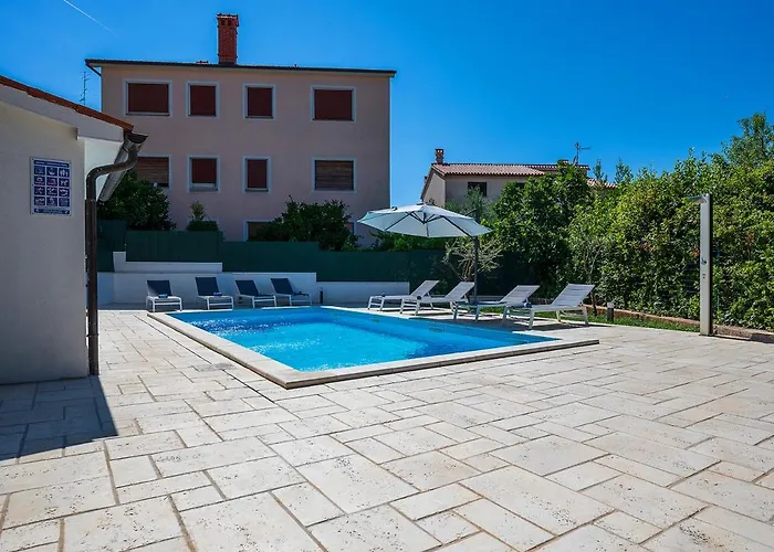 Big Private Swimming Pool Moonvidal * Pula