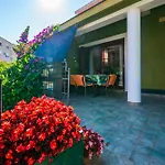 Moonvidal With Big Private Swimming Pool And Free Parking