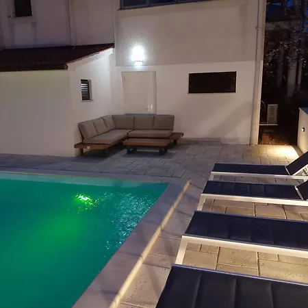 Big Swimming Pool Moonvidal Pula