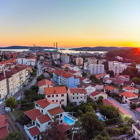 Big Swimming Pool Moonvidal Apartament *