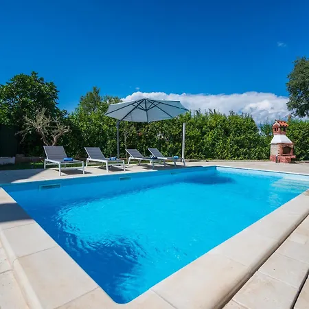 Moonvidal With Big Private Swimming Pool And Free Parking