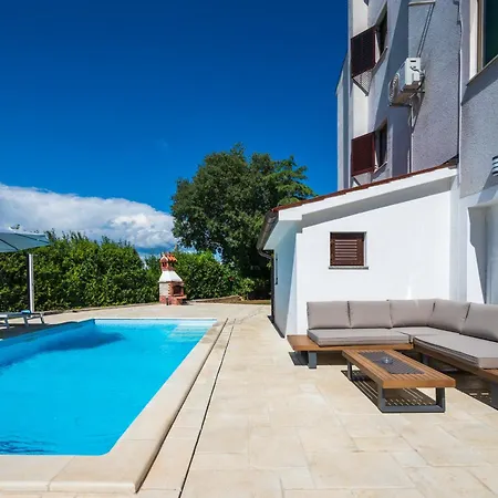 Moonvidal With Big Private Swimming Pool And Free Parking شقة بولا