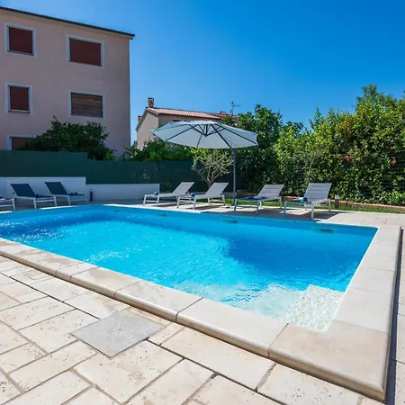 Moonvidal With Big Private Swimming Pool And Free Parking شقة بولا