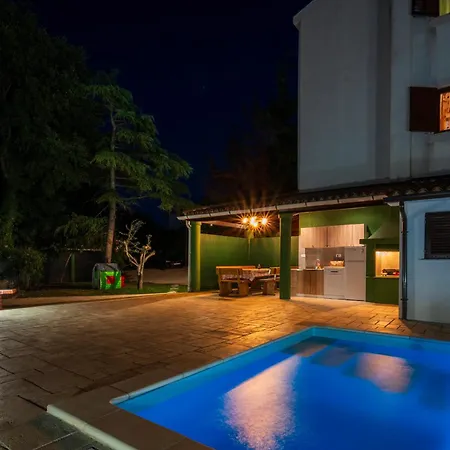 Moonvidal With Big Private Swimming Pool And Free Parking شقة بولا