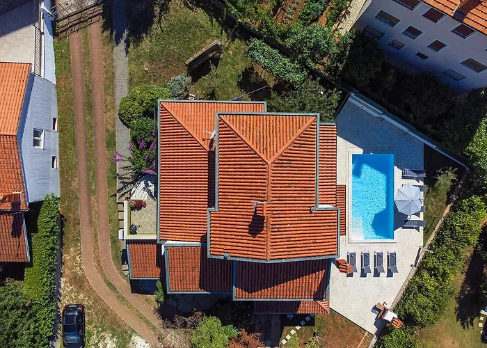 Big Private Swimming Pool Moonvidal Appartement Pula