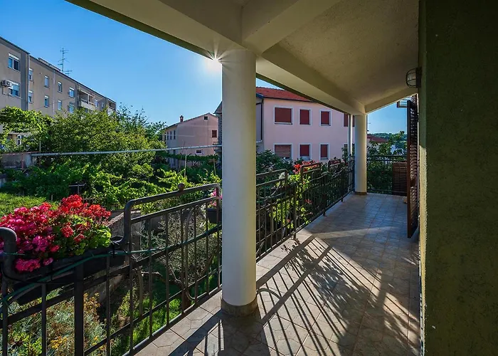 Big Private Swimming Pool Moonvidal Appartement Pula