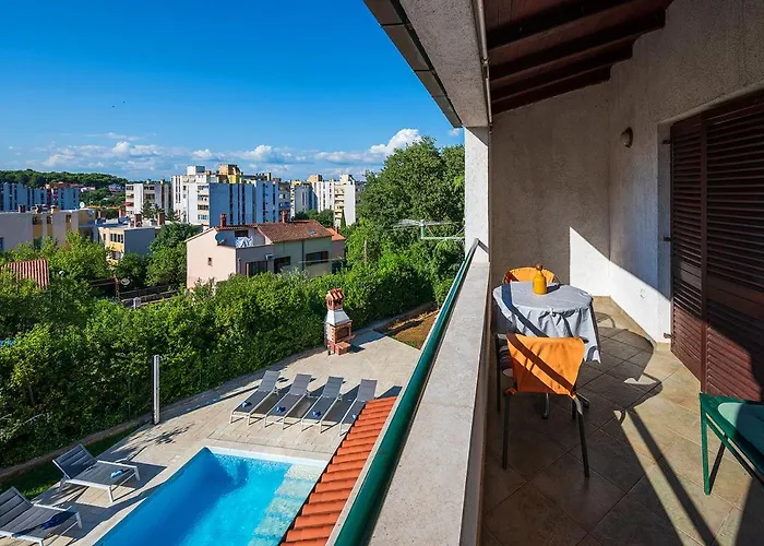 Big Private Swimming Pool Moonvidal Pula