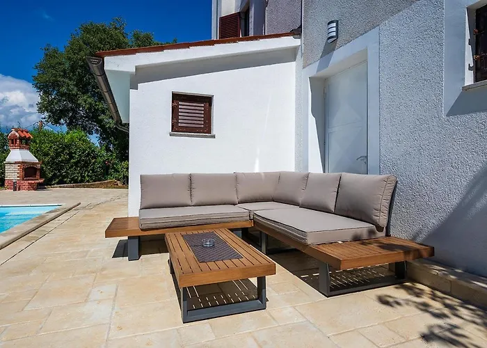 Big Private Swimming Pool Moonvidal Pula