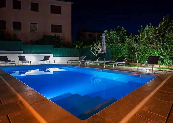 Big Private Swimming Pool Moonvidal * Pula